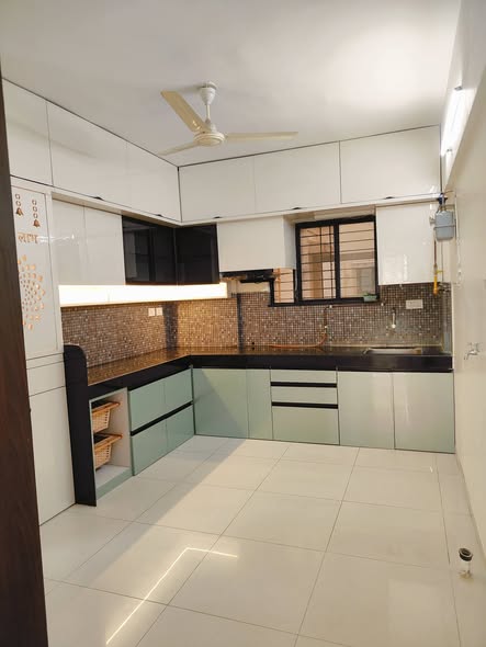 2 BHK flat for rent in Wagholi Pune — no brokerage owner direct