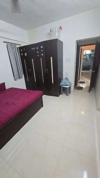 3 BHK flat for rent in Magarpatta Pune — no brokerage owner direct