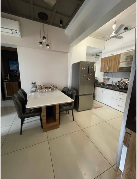 2 BHK flat for rent in Magarpatta Pune — no brokerage owner direct