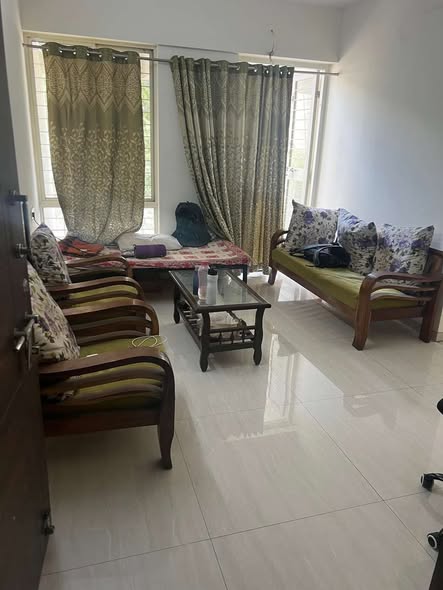 2 BHK flat for rent in Wakad Pune — no brokerage owner direct